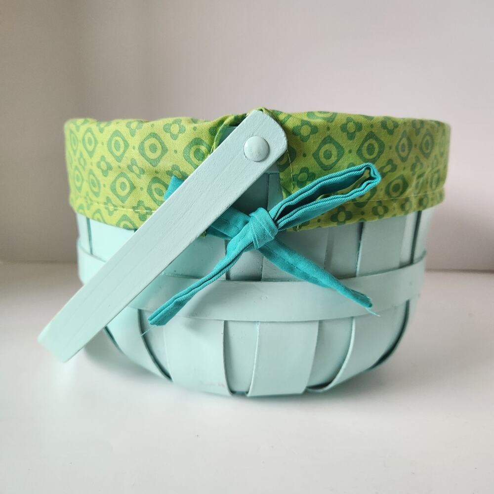 Pastel Blue 9.5" Easter Basket With Handle Green Fabric Liner Spring Deco Basket - Picture 3 of 6